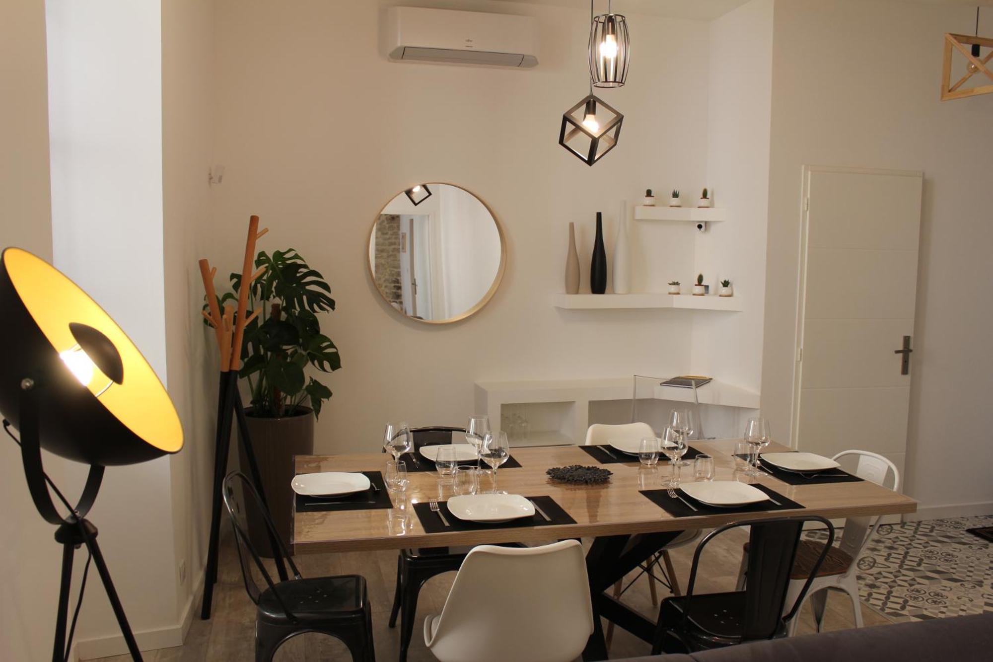 Feel@Home Nemausus « Le 4 » Nîmes Exterior foto